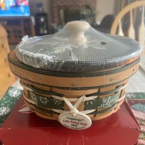 Brand new in orig box 2010 Tree trimming basket set